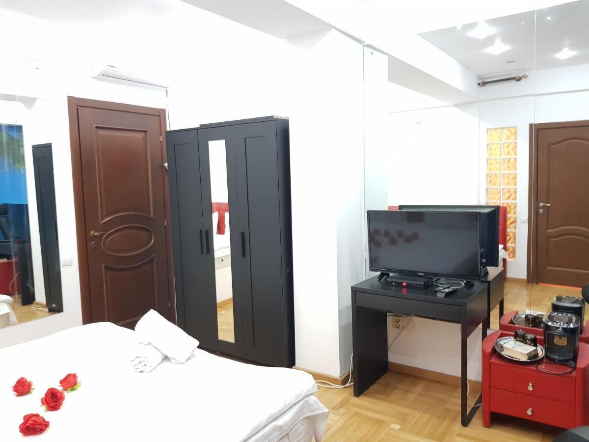 Lights Spa National Arena Mega Mall Monza บูคาเรสต์ ภายนอก รูปภาพ
